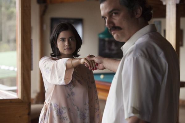 plata o plomo ´– — narcos mexico → 2.02 ( for @lalunarian )