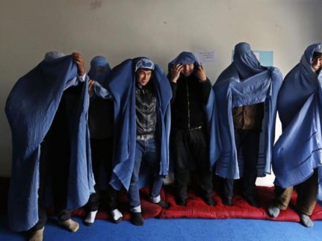 What happened when 20 men in Afghanistan wore burqas? – The Express